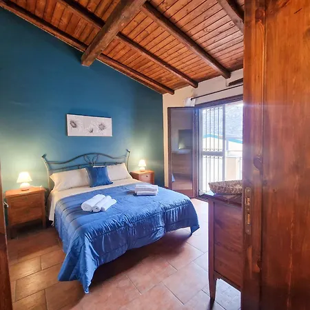 Michouse קטאניה