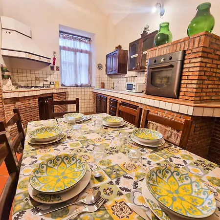 Holiday home Michouse *